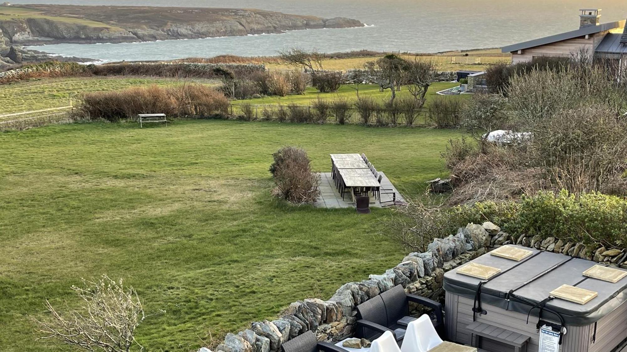 Tan Y Cytiau Villa Holyhead Eksteriør billede